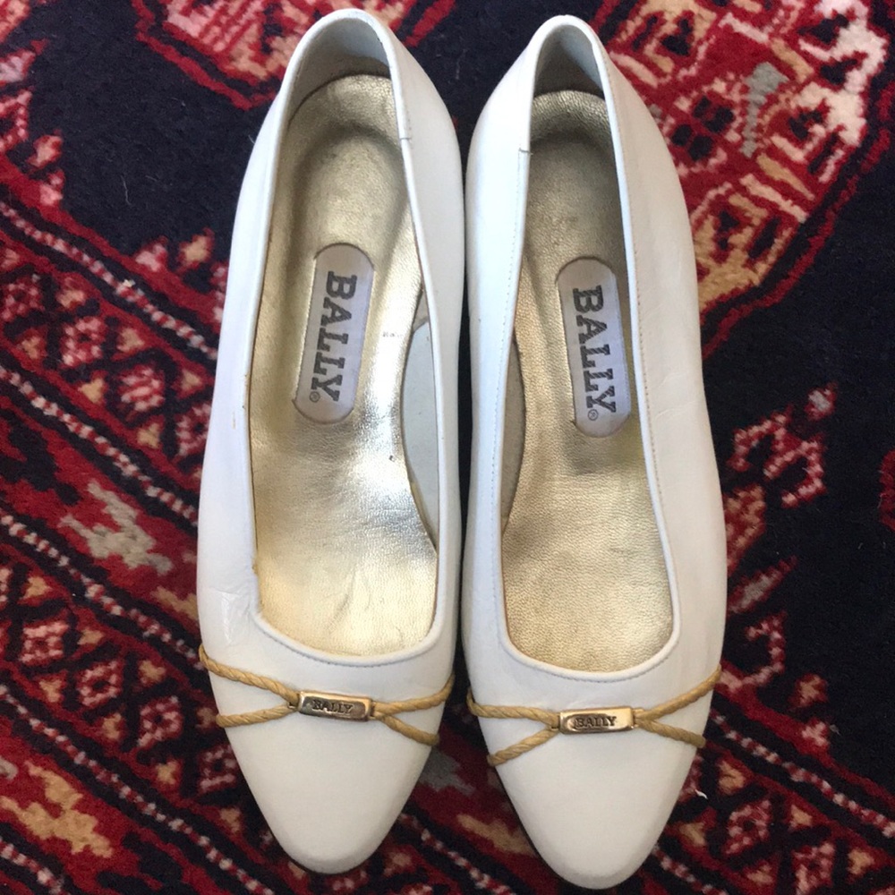 BALLY Flats White Shoes sz 4